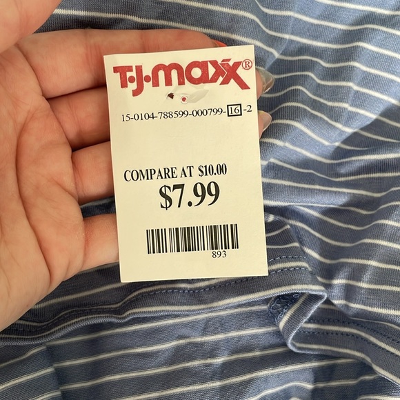 Livi by Olivia Rae Blue and White Cropped V-Neck | Size M - Picture 5 of 5